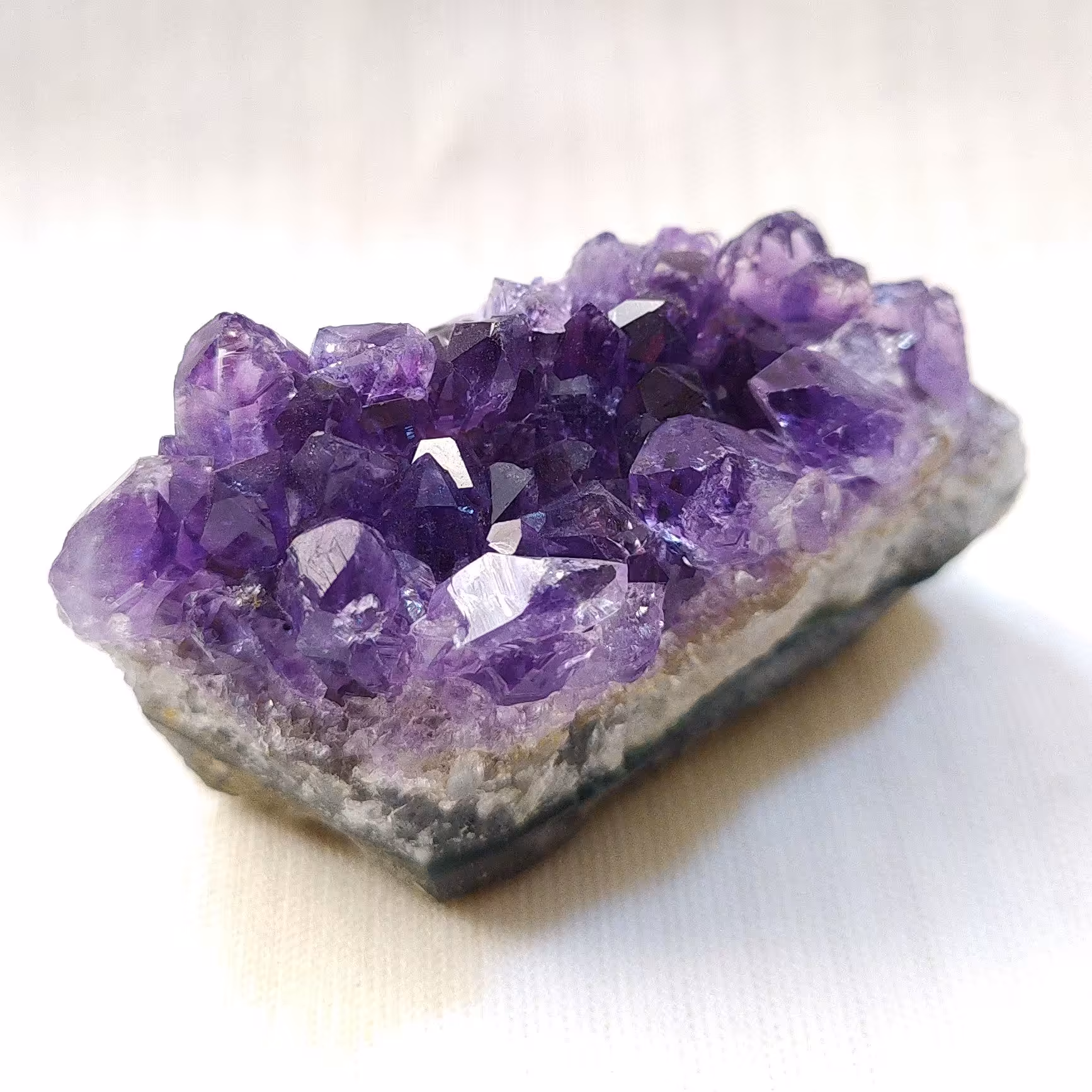 راف بلور آمیتیست برزیل معدنی بنفش پر رنگ