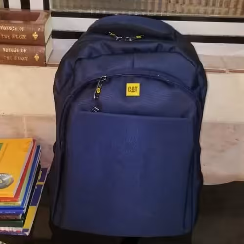 کوله پشتی کاترپیلار طرح کلاسیک رنگ سرمه ای