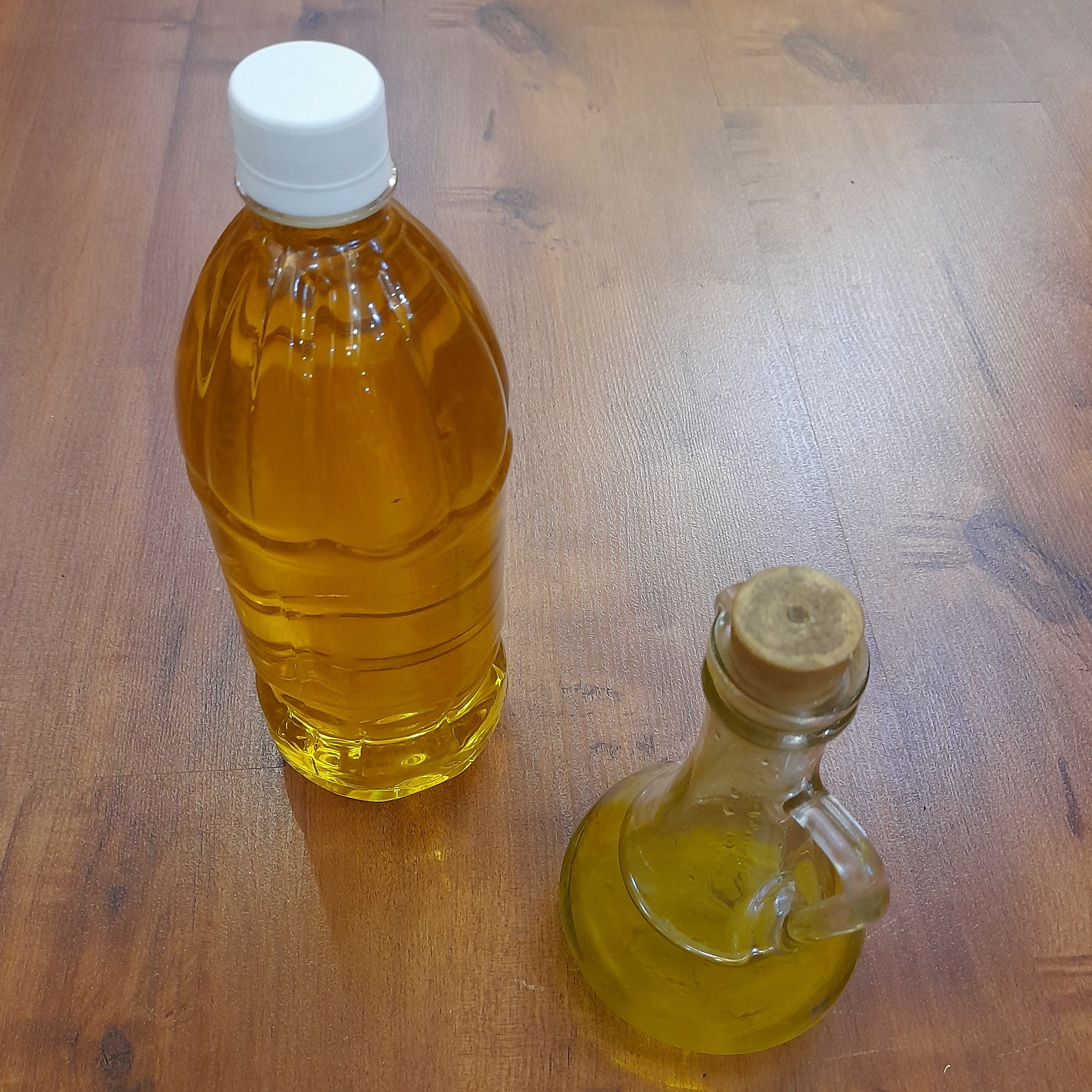 روغن کنجد 100% خالص و طبیعی و خانگی روغن گیری به روش پرس سرد ، یک لیتری
