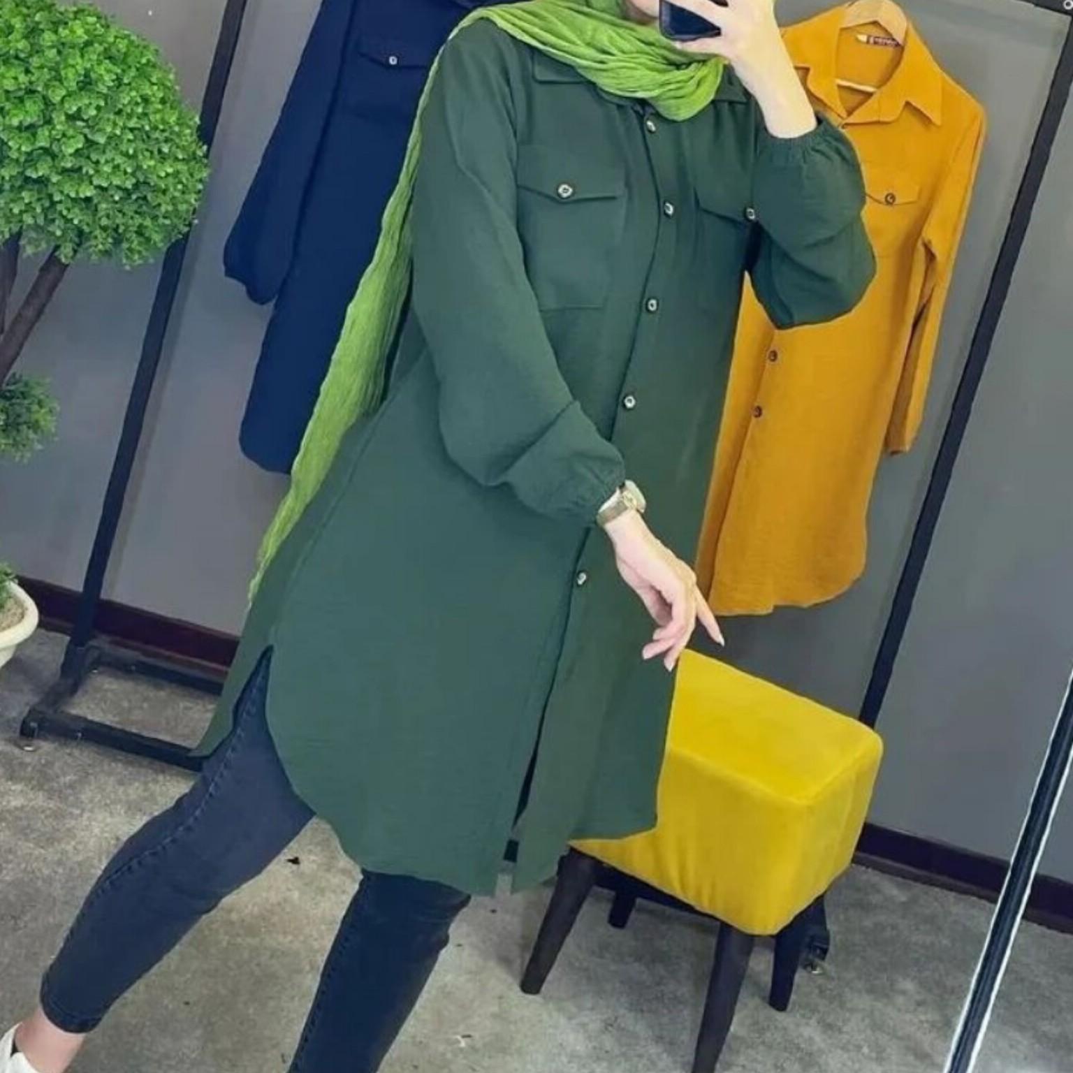 مانتو زنانه و دخترانه جلو بسته ابروبادی ساده کوتاه
