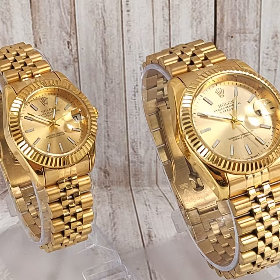 ساعت ست رولکس های کپی درجه یک طلایی زمینه طلایی ،جنس بدنه:استیل رنگ ثابت ، جنس بند: استیل رنگ ثابت