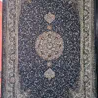 فرش ماشینی پاتریس 1500شانه طرح طاووس آبی کاربنی 9متری