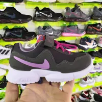 جدیدترین کفش نایک اسپرت بچگانه نقلی چسبی و بندار طبی بسیار نرم و راحت با کیفیت و ضمانت 6 ماهه 