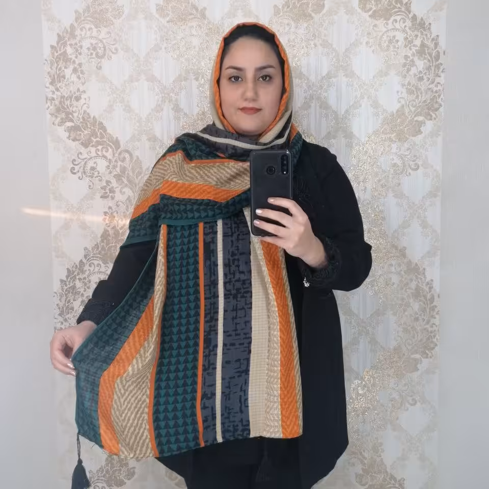 شال نخی طرح دار سبز و نارنجی