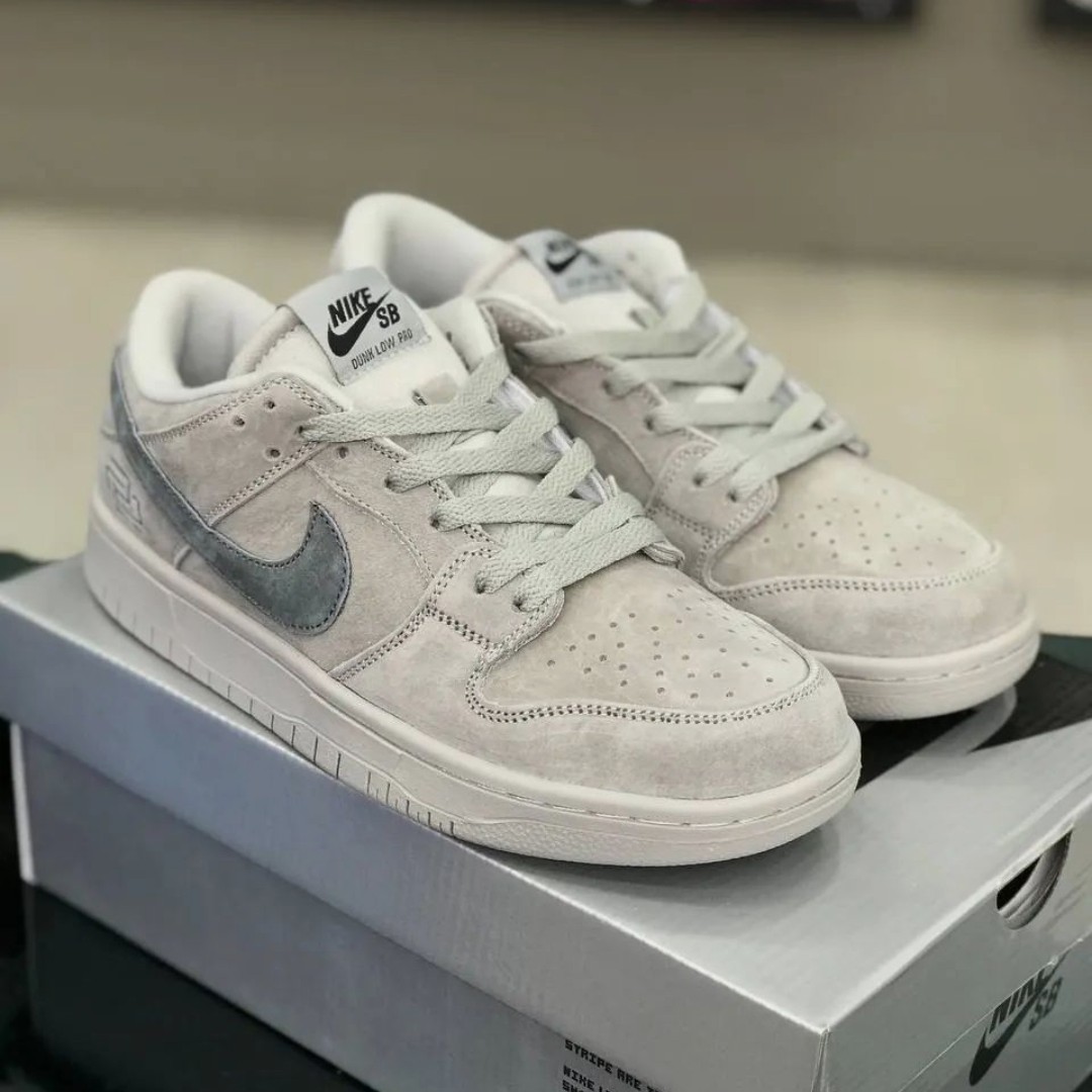 691 کفش کتونی ست مردانه و زنانه مناسب ورزش و پیاده روی برند نایک Nike