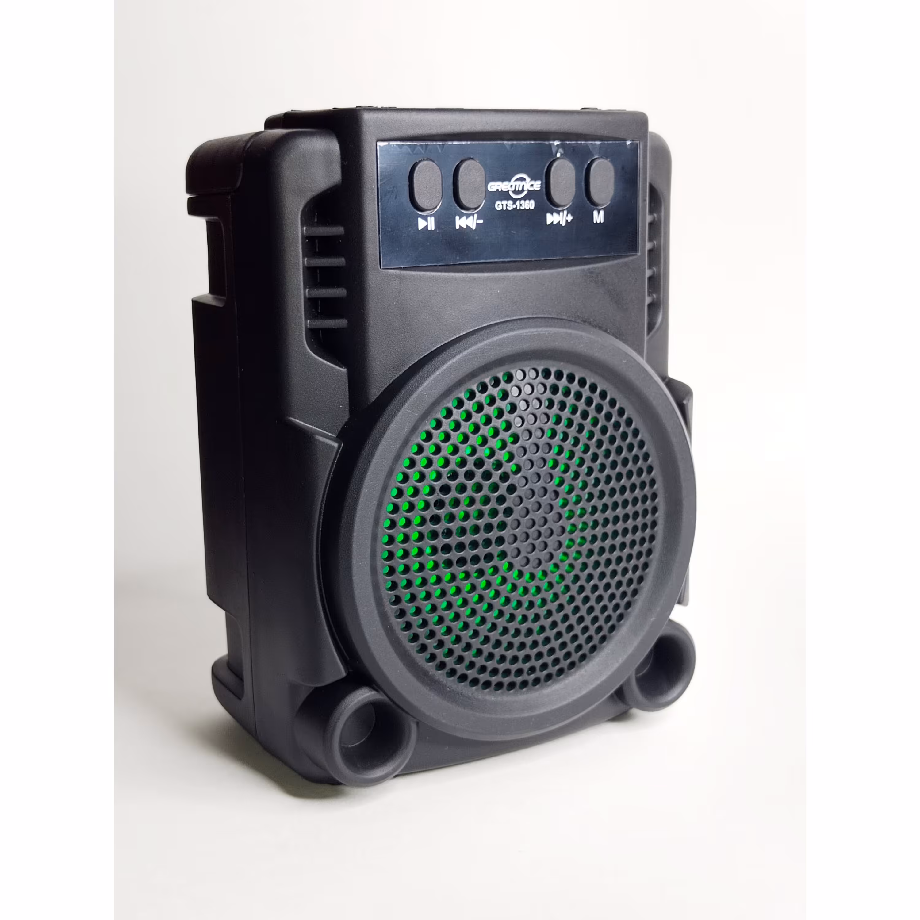 اسپیکر بلوتوثی قابل حمل دارای رادیو با صدای باکیفیت دارای رقص نور همراه گارانتی ضمانت 