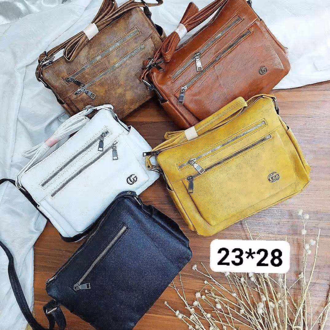 کیف زنانه رنگبندی متنوع و جادار