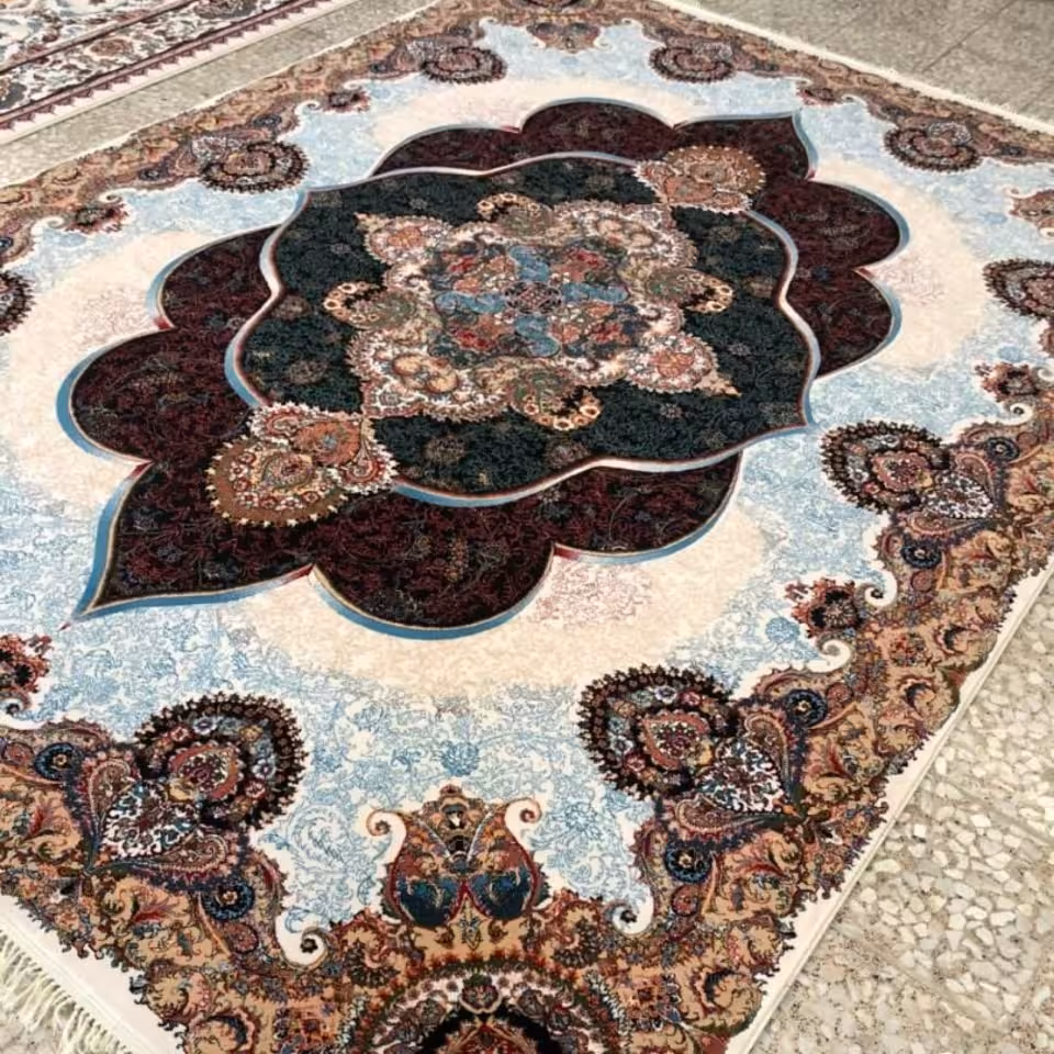 فرش پانیذ 700 شانه اصلی، تراکم 2550، 12 متری