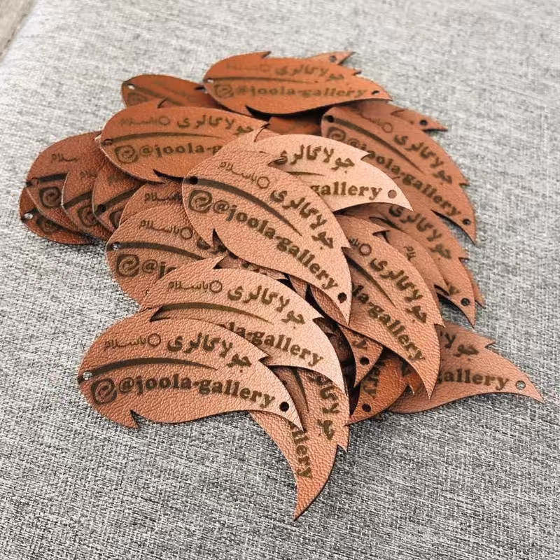 لیبل چرم مصنوعی اتیکت تگ چرم  با حک لوگو و آیدی 