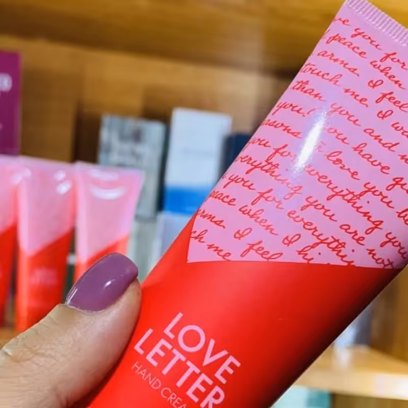 کرم نرم کننده دست 