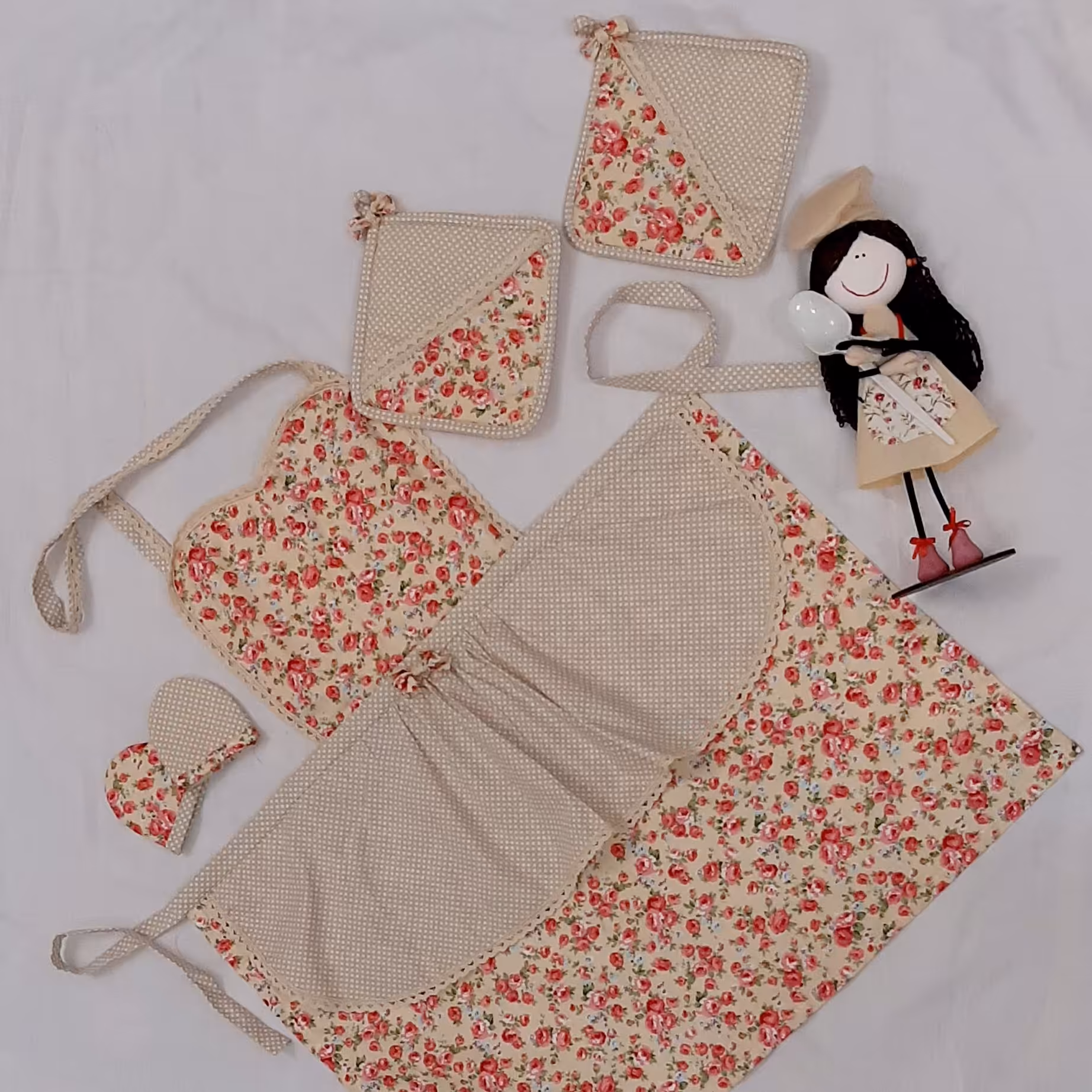 پیشبند آشپزخانه گلدار