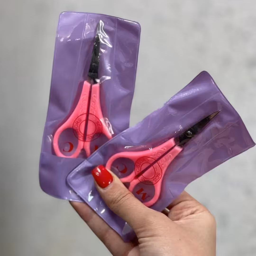 قیچی ابرو دسته صورتی