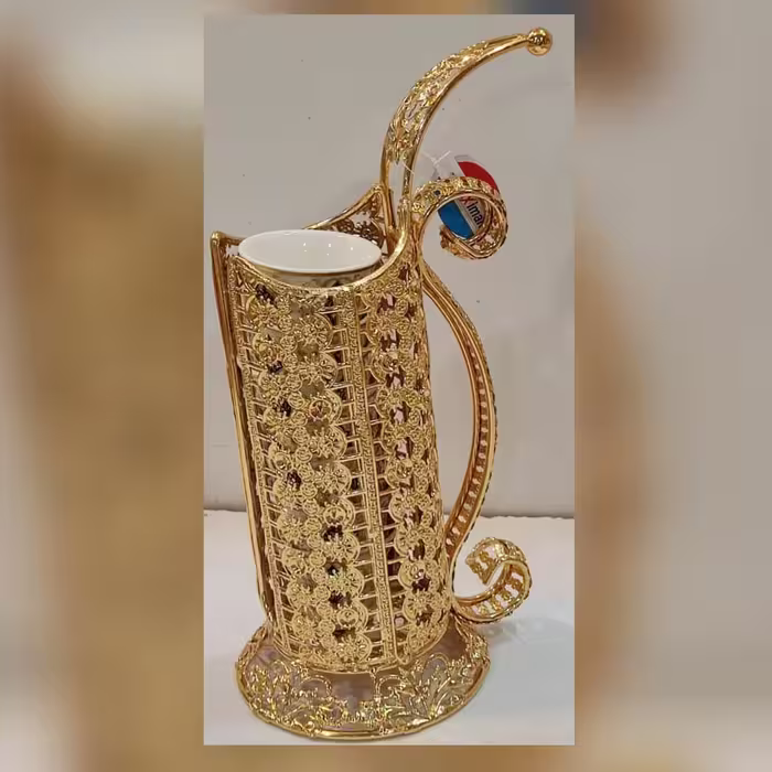 جای فنجان طلایی
