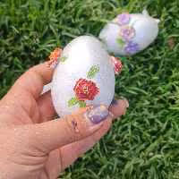 تخم مرغ سفالی گل برجسته گل رز 