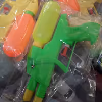 تفنگ آب پاش کوچک 