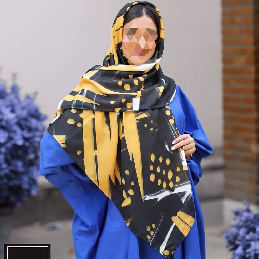 روسری نخی مشکی نارنجی ضد چروک دور دست دوز