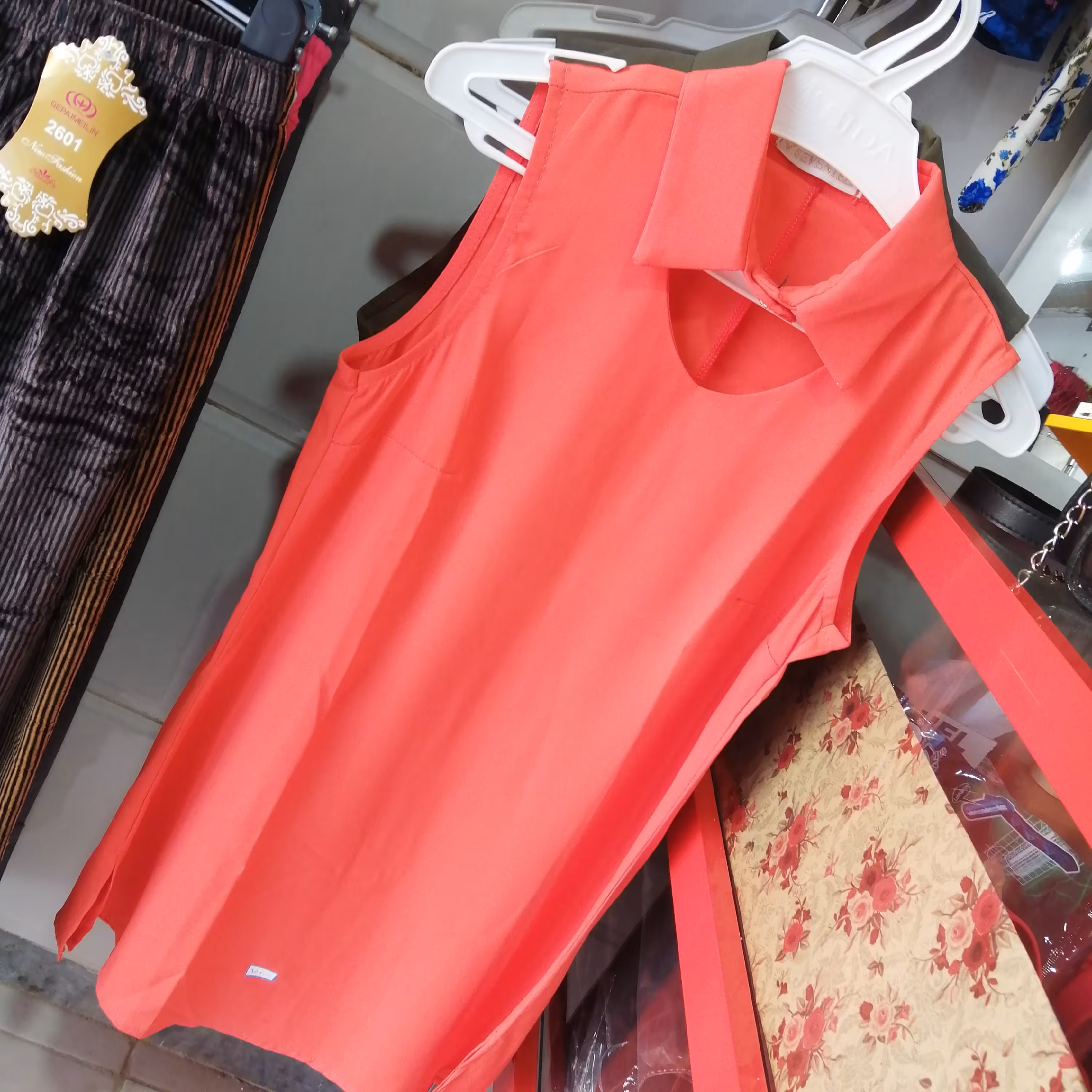 پس کرایه زیر سارافونی مجلسی در دو رنگ نارنجی و سبز یشمی مناسب سایز 36 الی 40