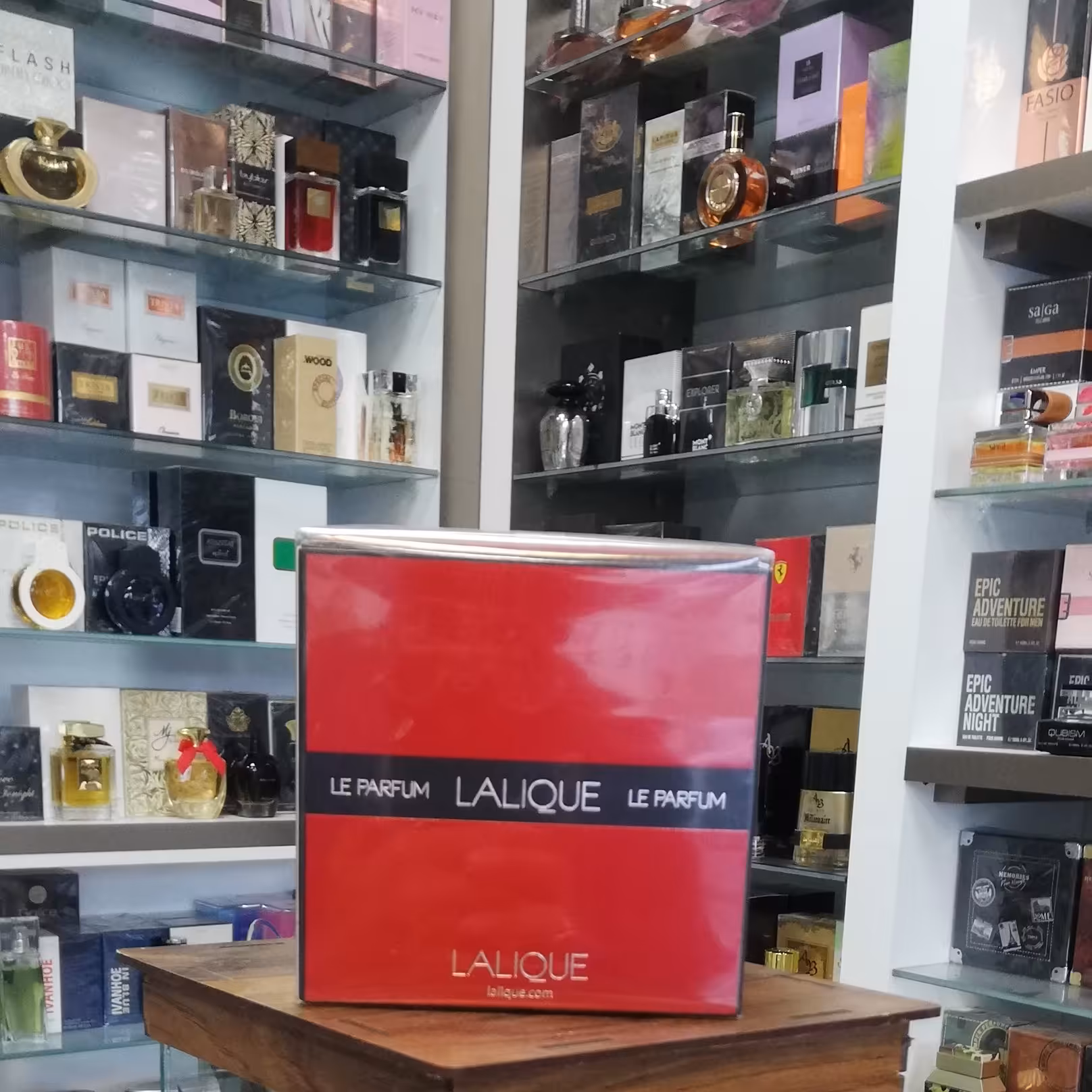 عطر لالیک لی پرفیوم ادو پرفیوم

LALIQUE LE PARFUM EDP

