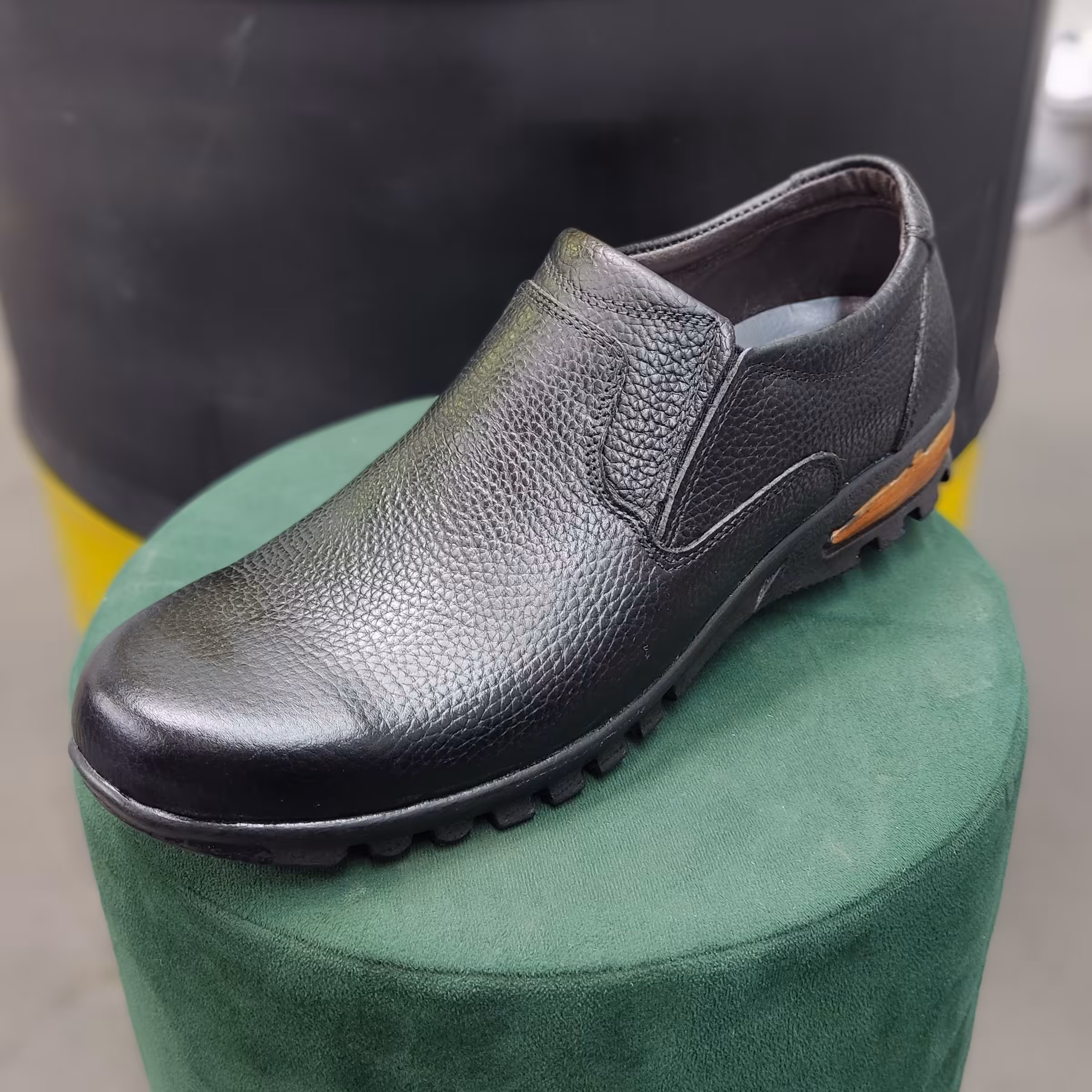 کفش چرم طبیعی بدون بند (سایز 44)