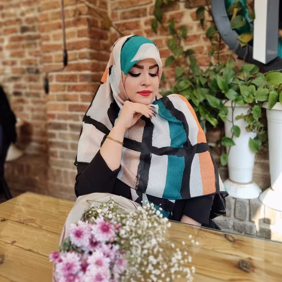 روسری عیدانه سوپرنخ گارزا قواره 135 طرح راه راه سبز و سفید و ملونی ارسال رایگان