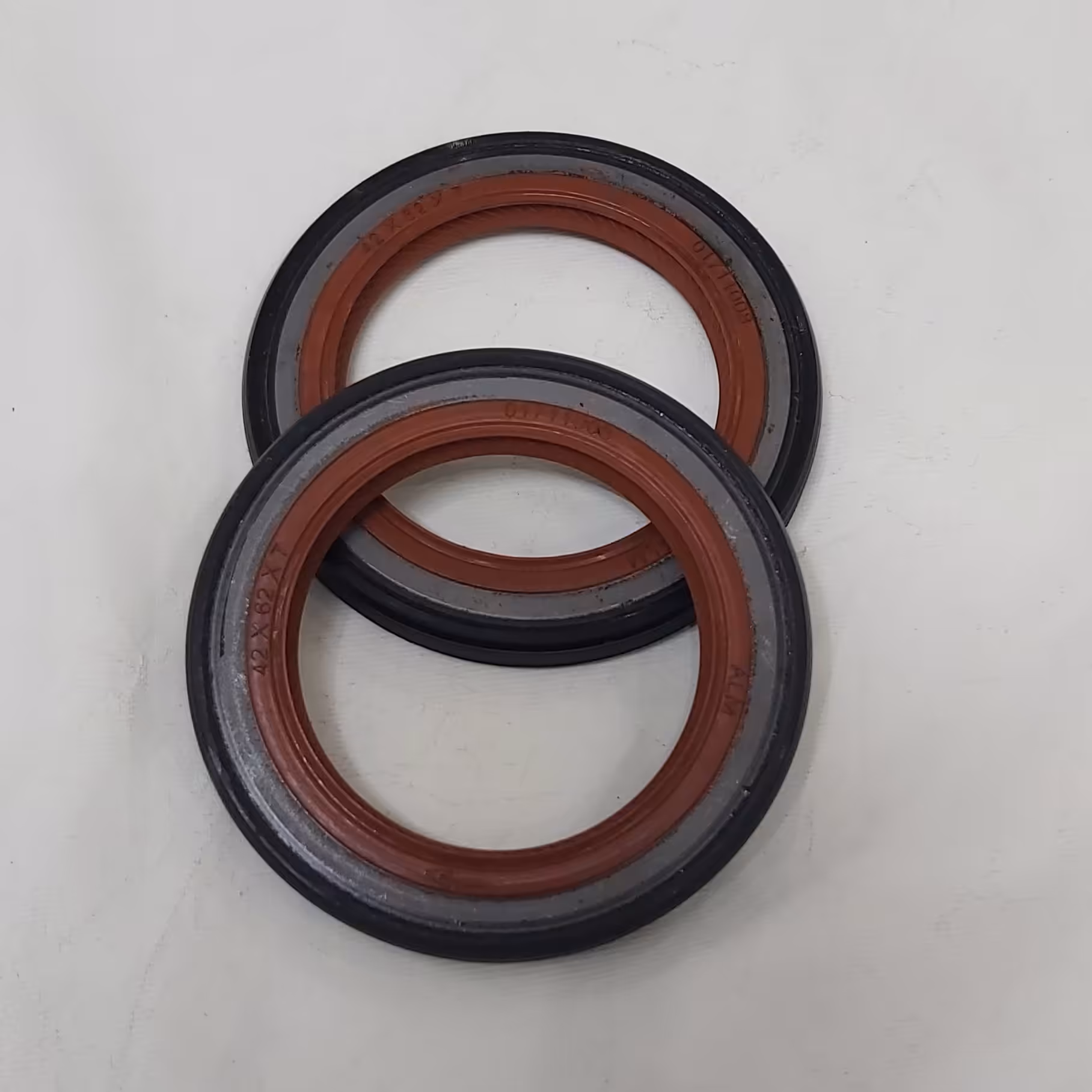 کاسه نمد جلو میلنگ پژویی