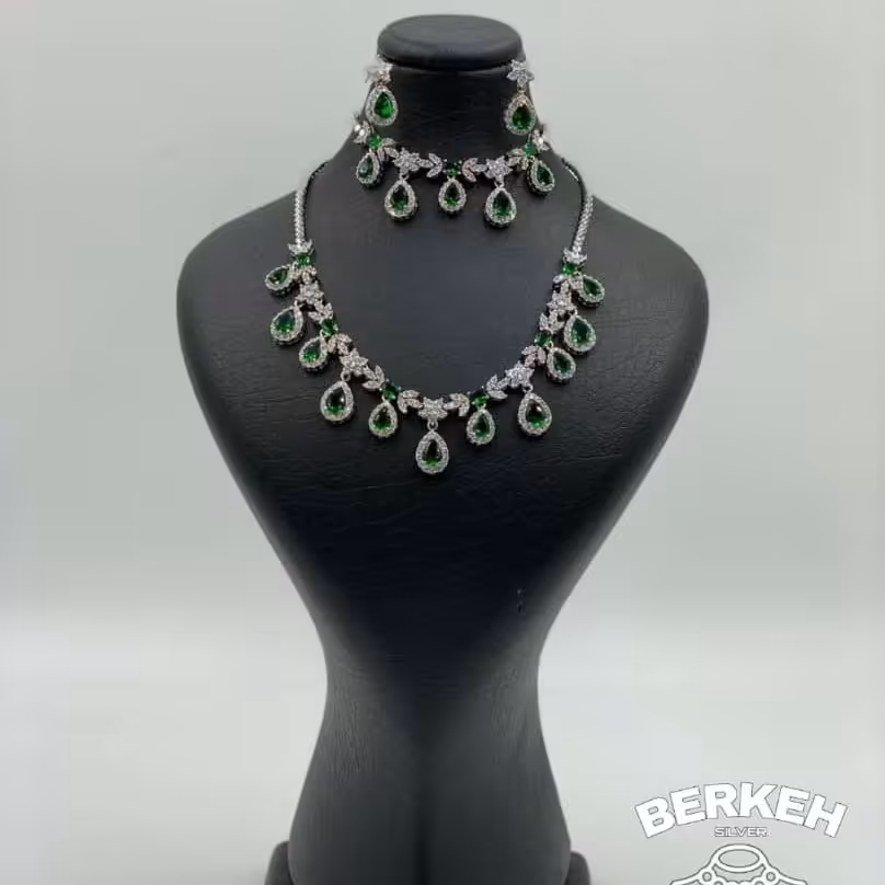 سرویس نقره مشابه طلا با عیار 925