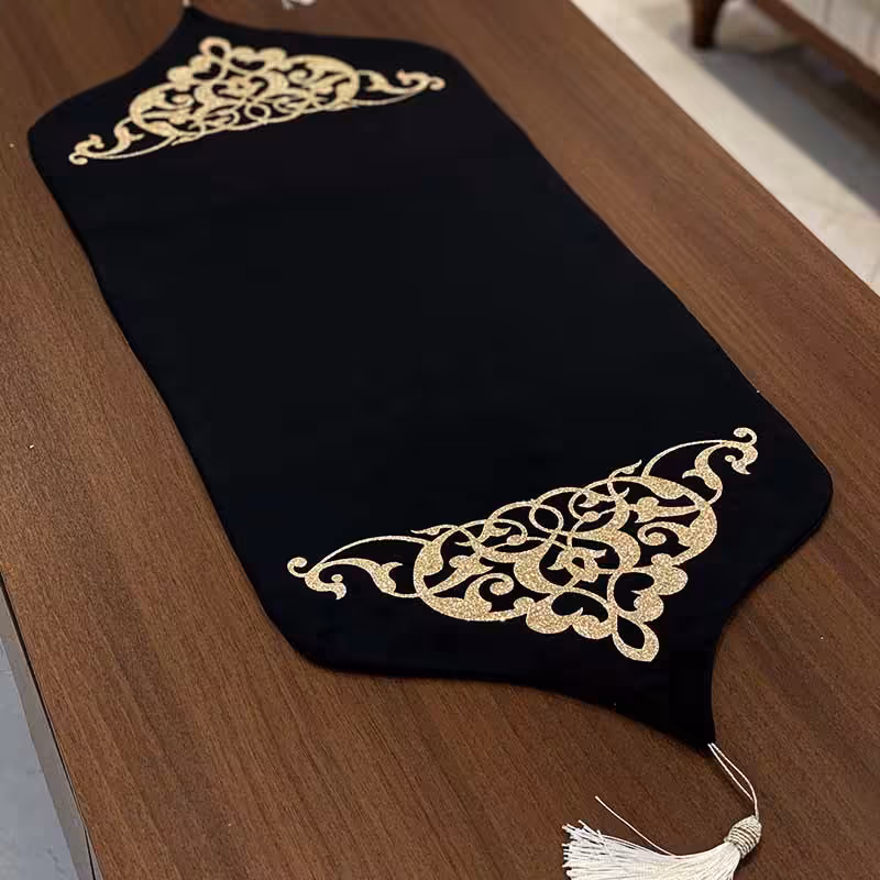  رانر طرح اطلس مخمل مشکی چرم طلایی اکلیلی 