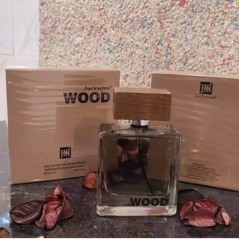 ادکلن وودی  woodبرند جانوین