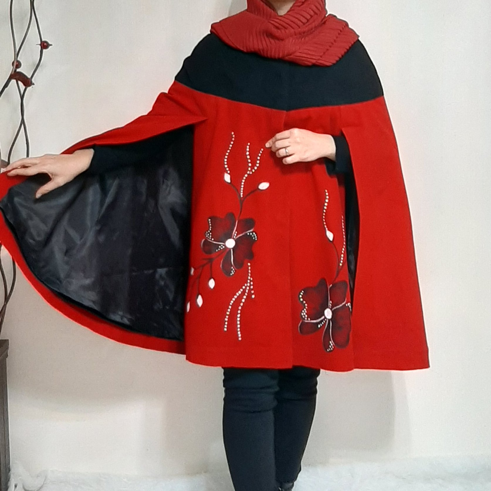 شنل پاییزه زمستانه آستر کشی شده فوق العاده زیبا و شکیل نقاشی شده