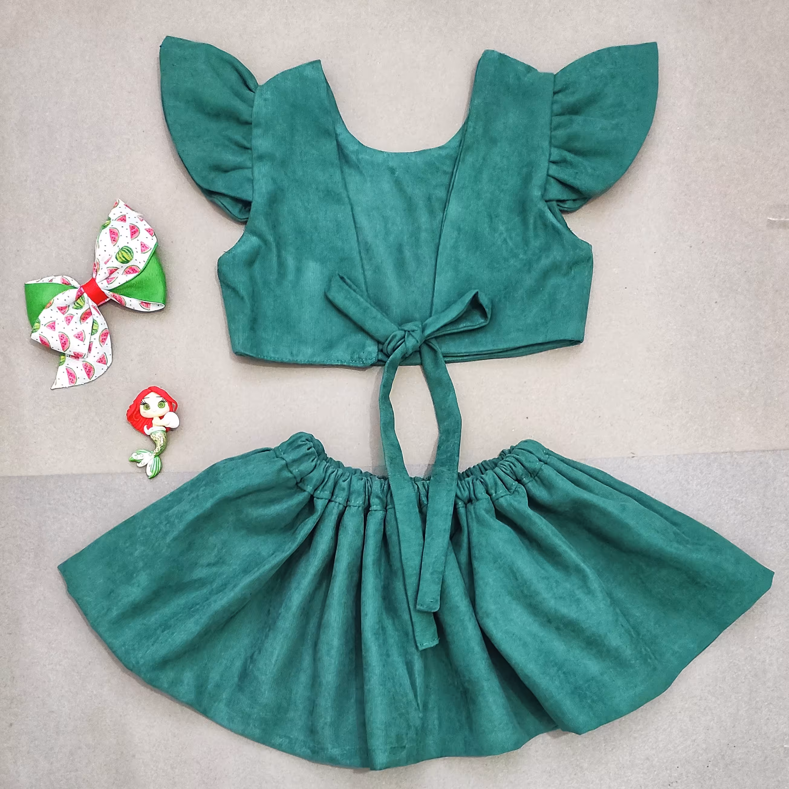 دوخت تاپ و دامن دخترانه