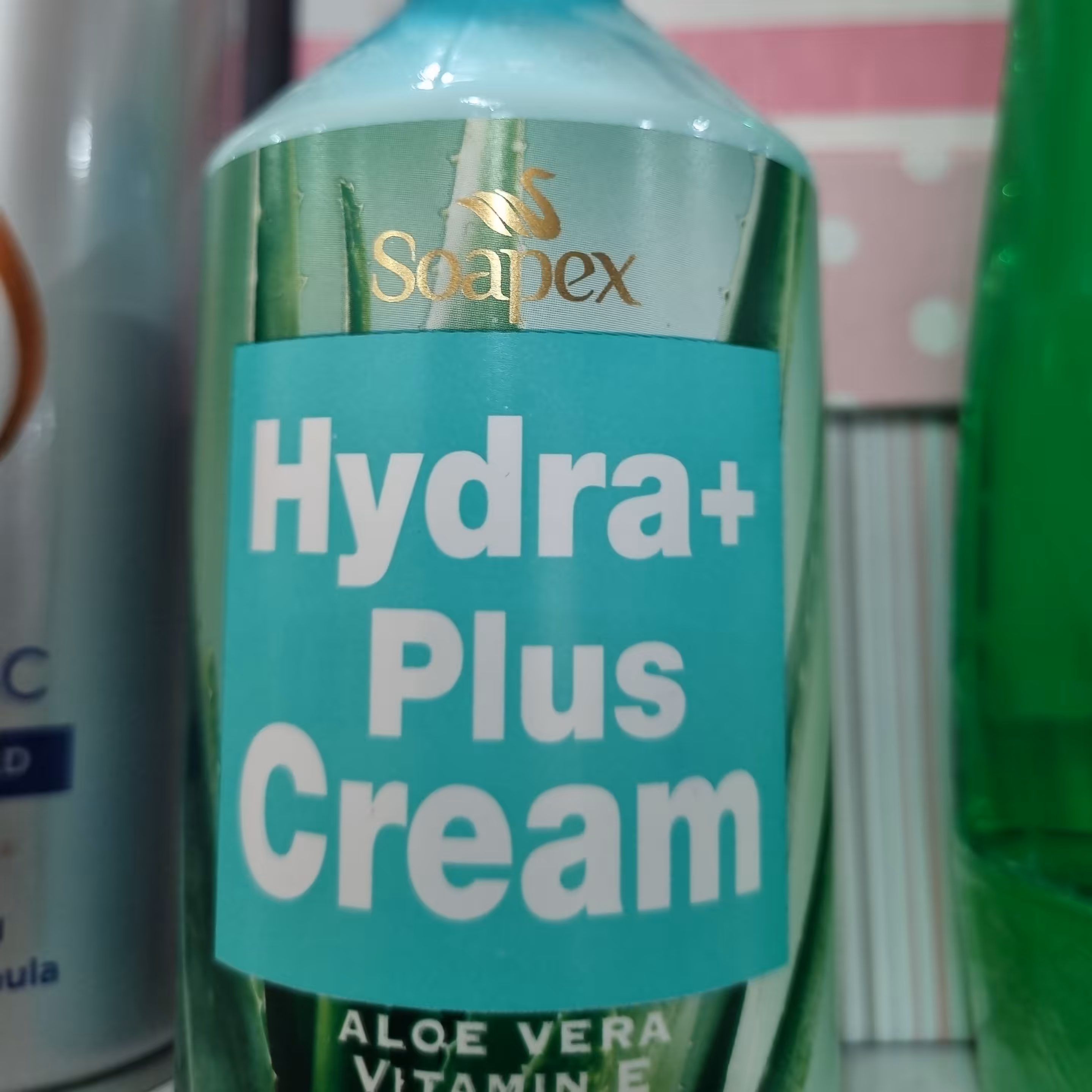 کرم آبرسان سوپکس آلوئه ورا 