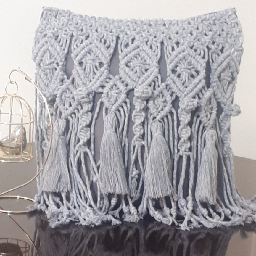 کوسن مکرومه.قابل سفارشدر رنگ های مختلف