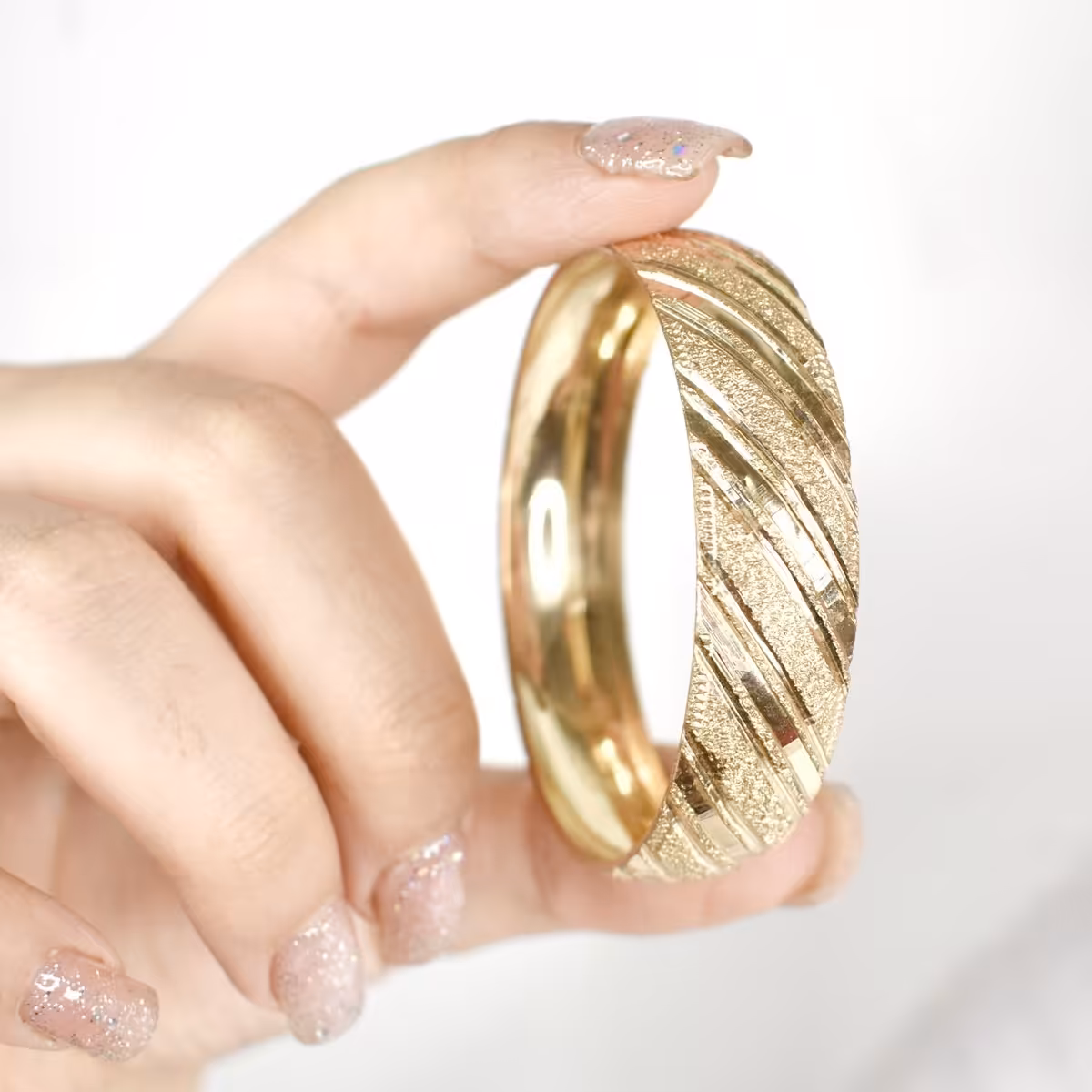 النگو طرح طلا مدل خطی  سایز 1 کد142