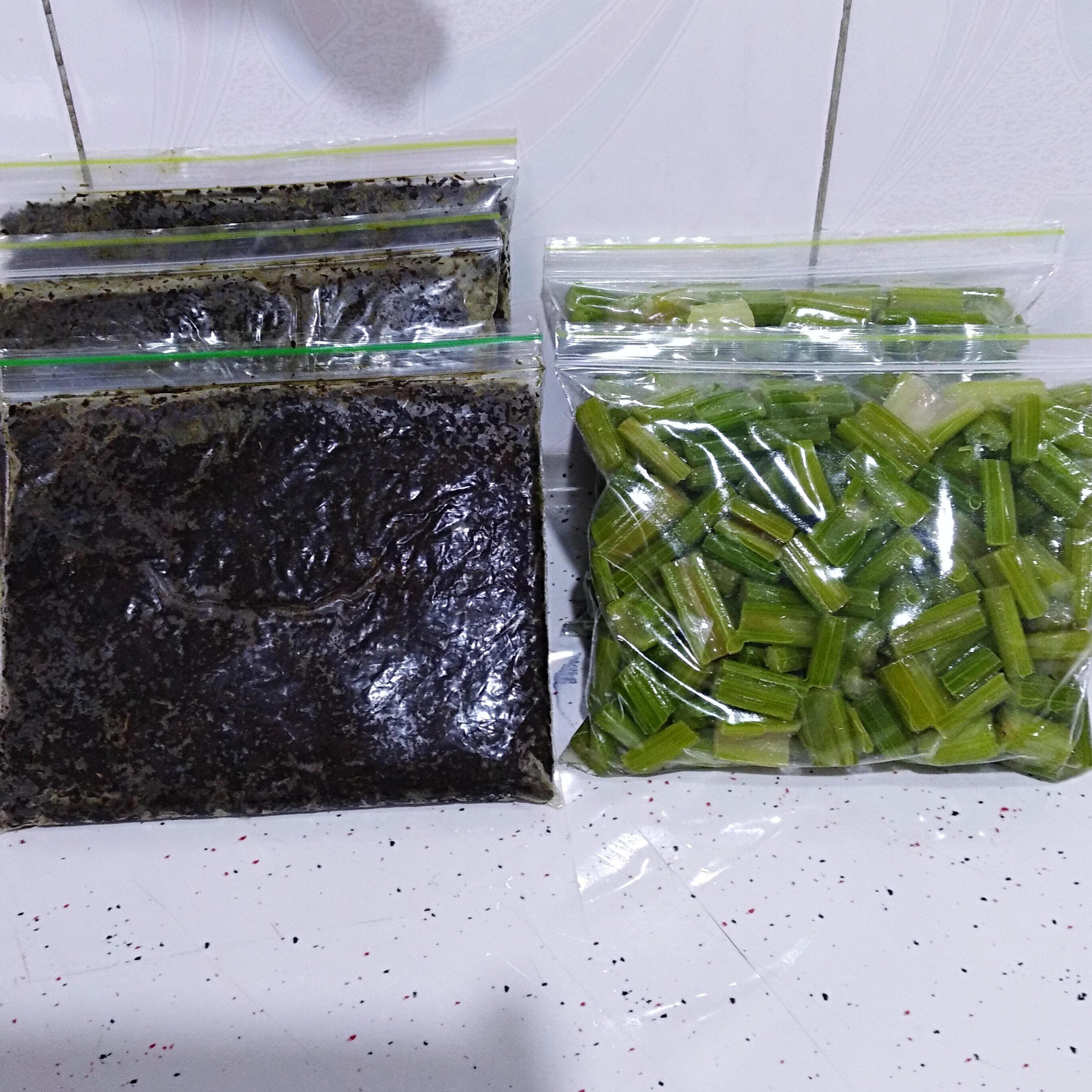 سبزی خورشتی