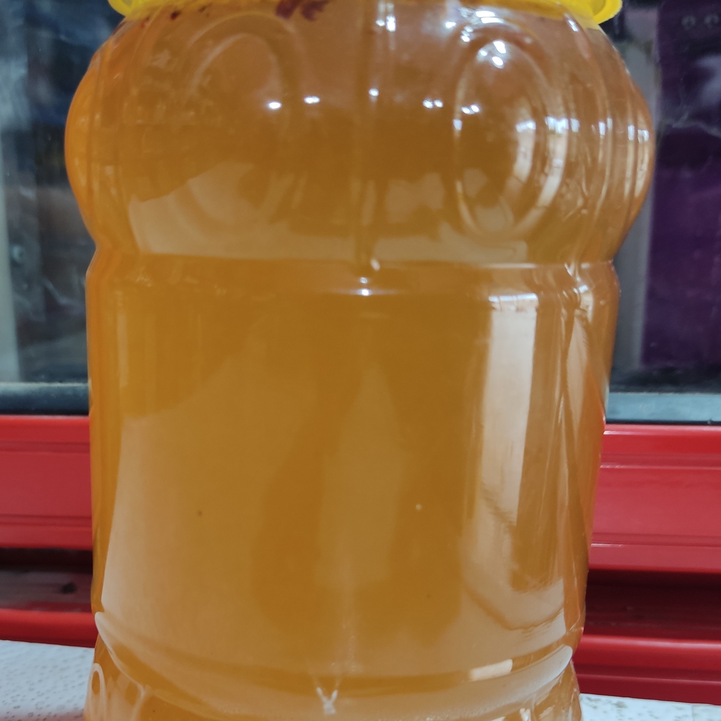 عسل گون طبیعی و بی نظیر