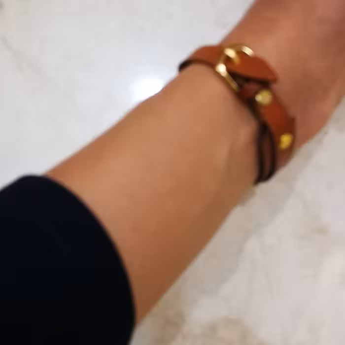 دستبند چرمین