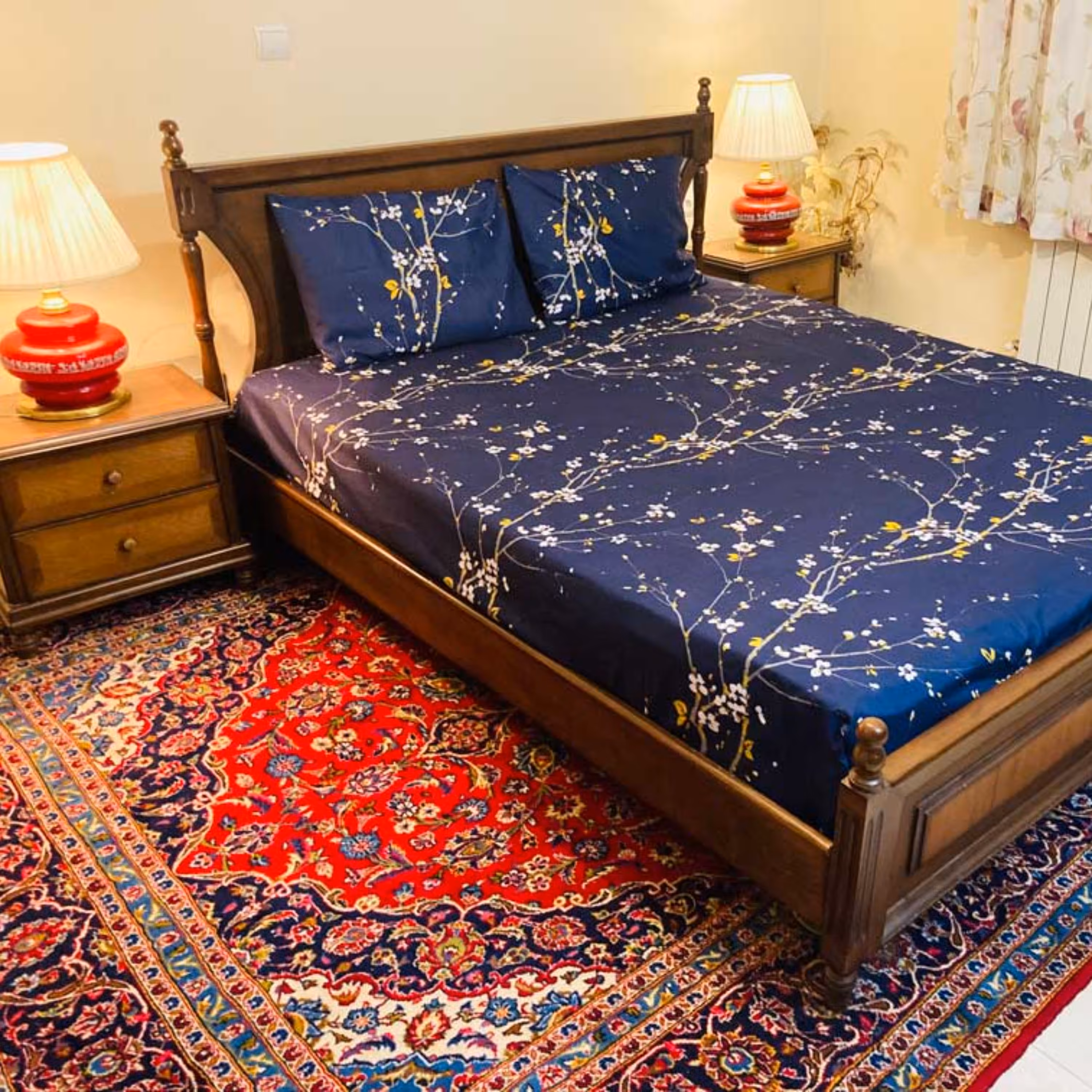 حراج نیم ست روتختی کشدار دونفره عرض 160 طرح ترک پارچه تنسل مدل زنبق (سرمه ای ) 