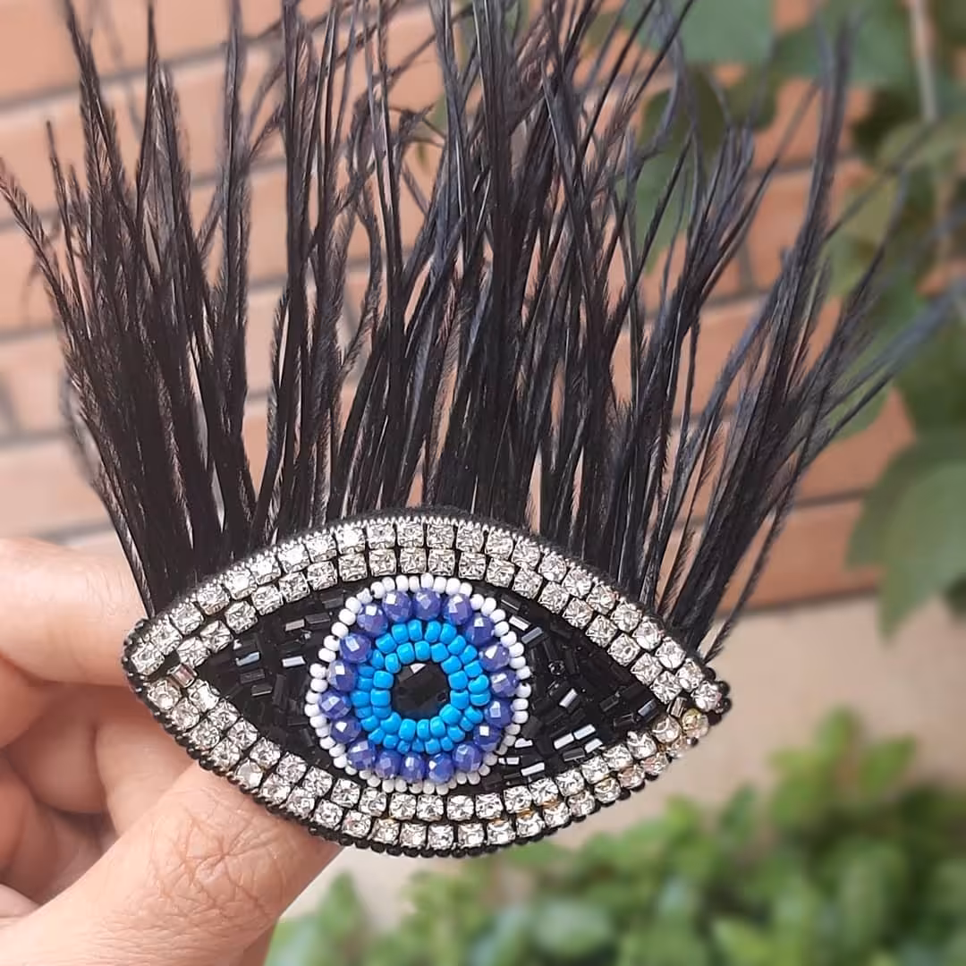 سنجاق سینه چشم نظر