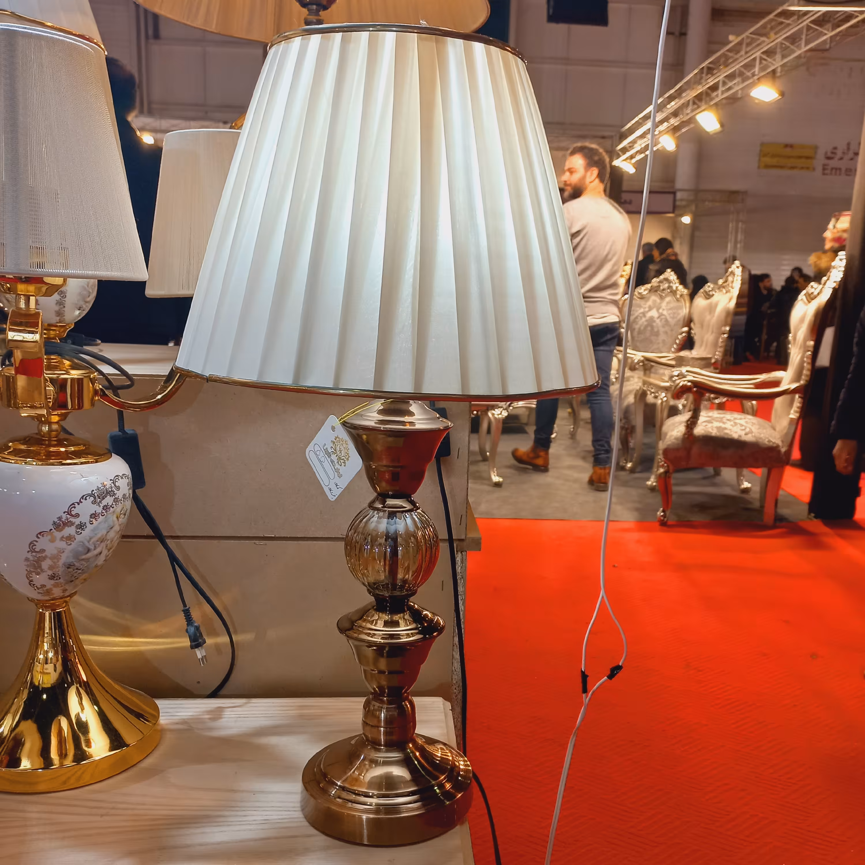 اباژور رو  میزی 