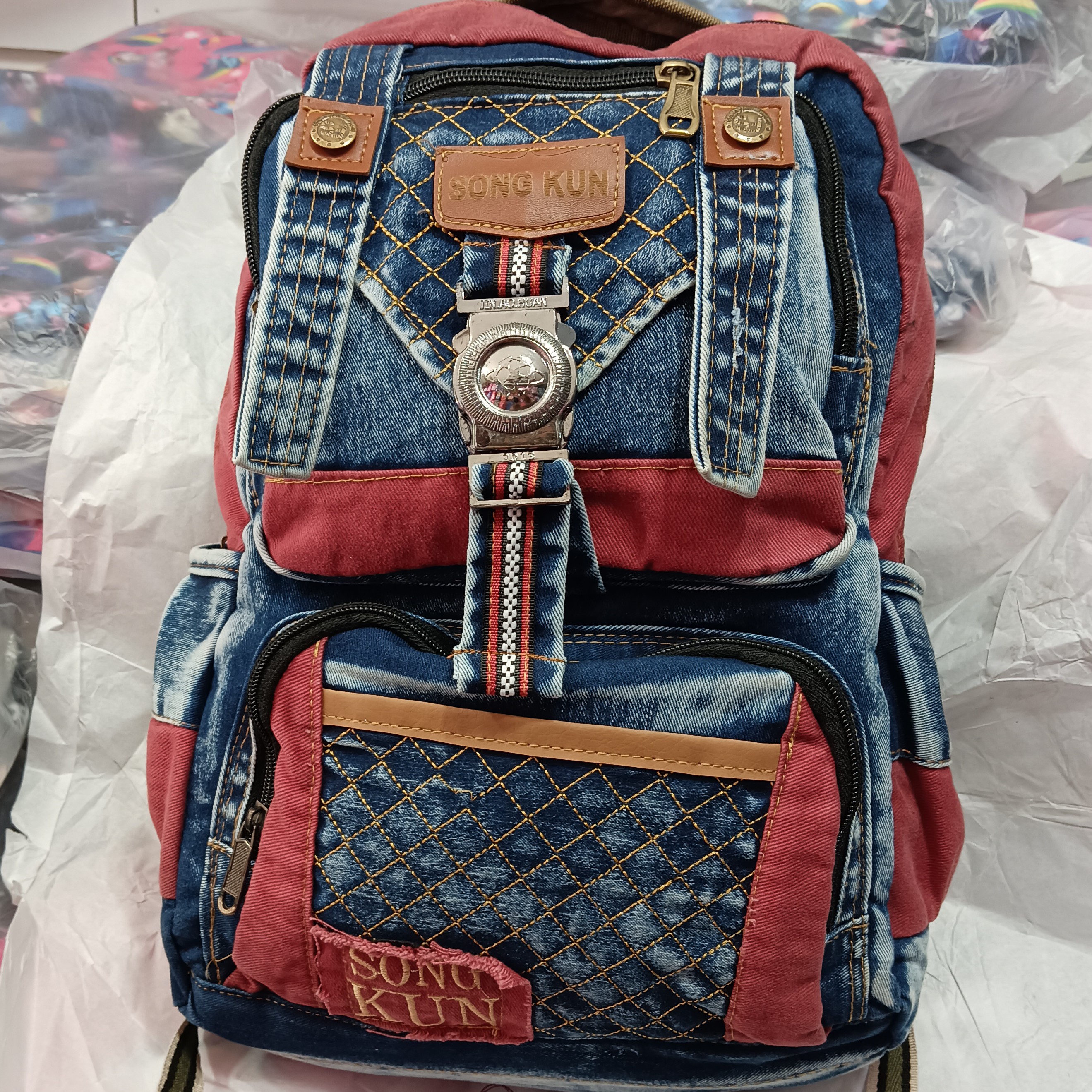 کوله پشتی لی سایز بزرگ