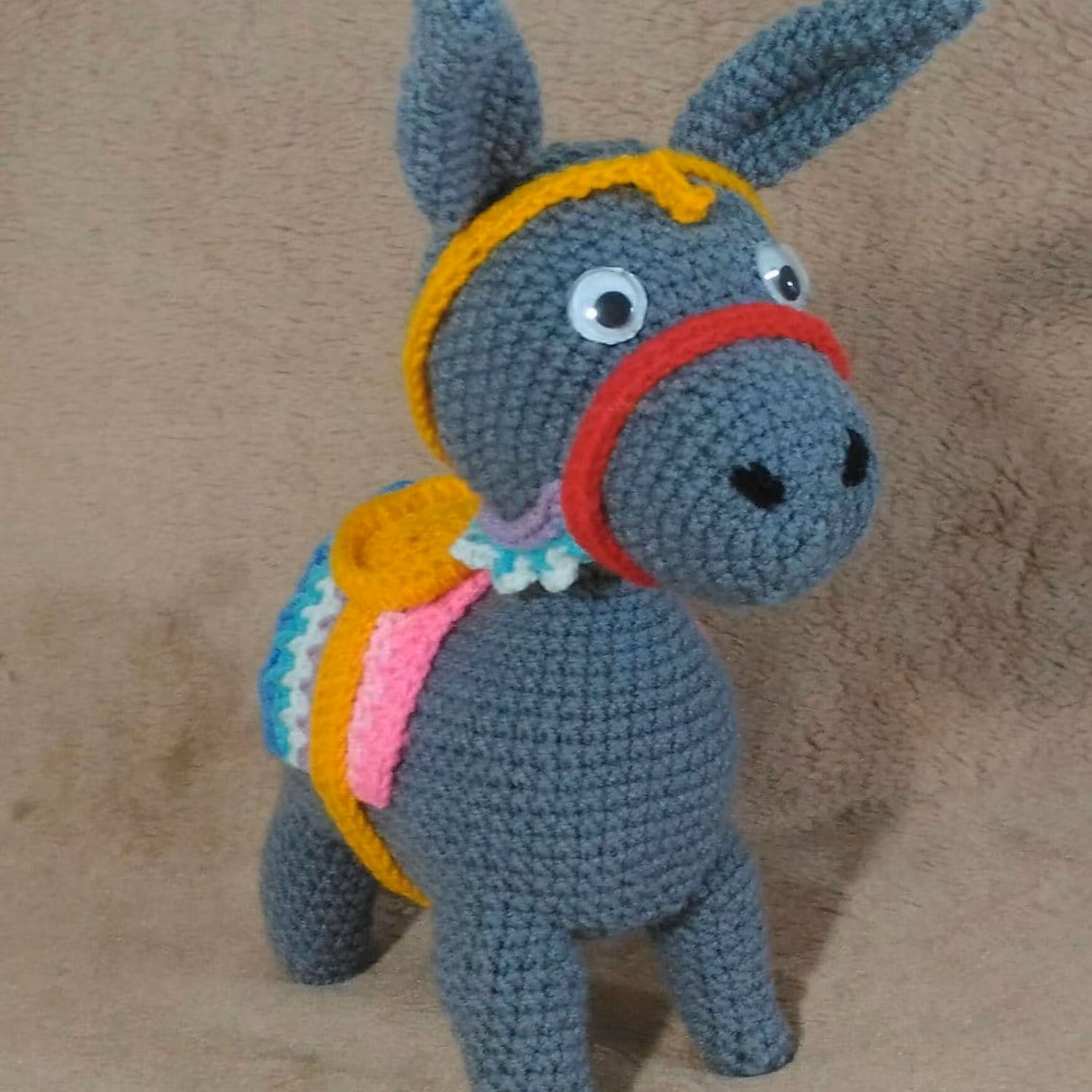 عروسک قلاب بافی الاغ پاریکال با 26ونیم سانتی متر قد