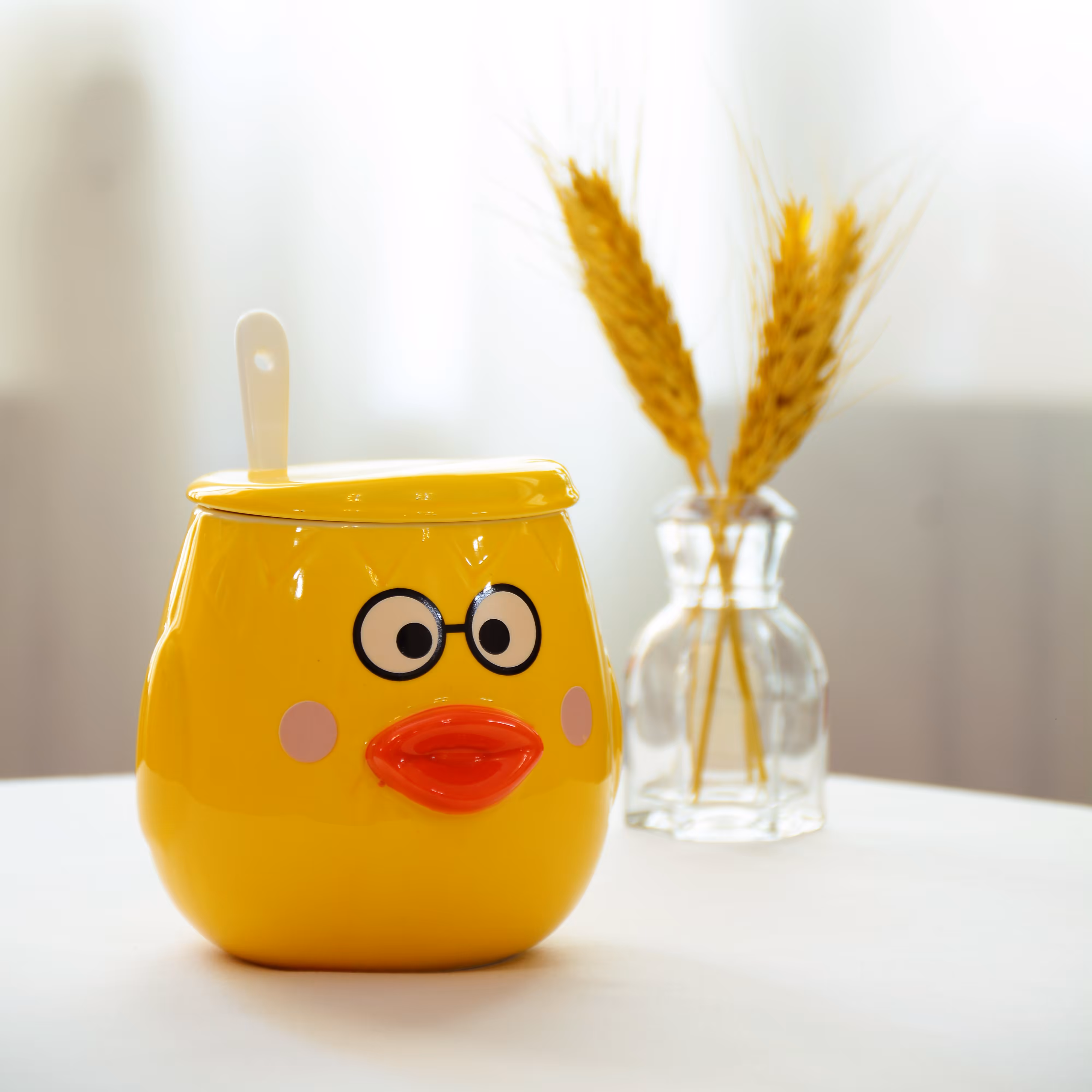 ماگ سرامیکی مدل جوجه اردک درب دار