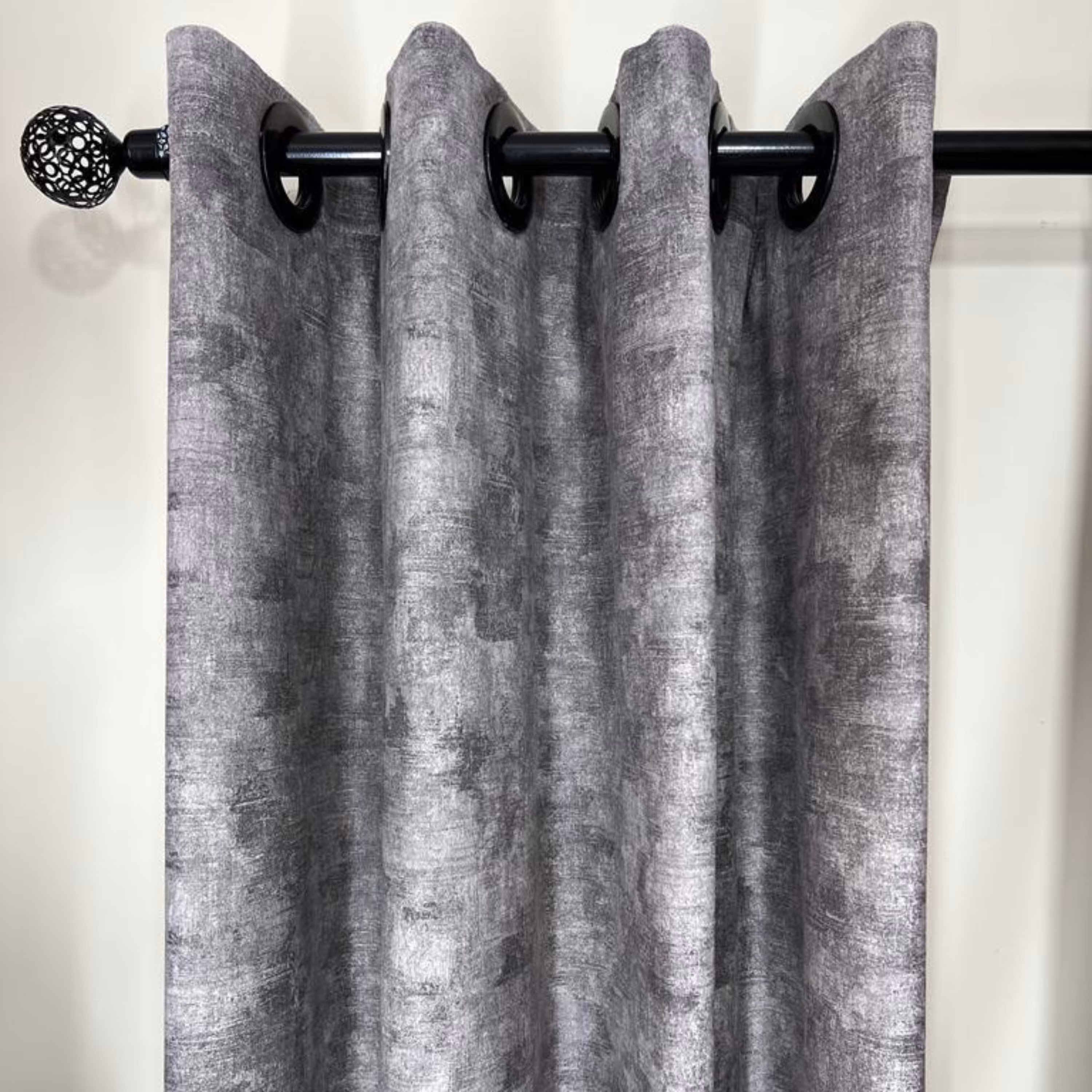 پرده آماده طرح پتینه در قد 2.80 رنگ طوسی