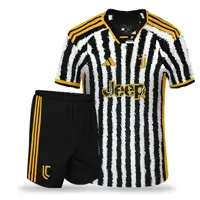 پیراهن و شورت اول یوونتوس 2023/2024