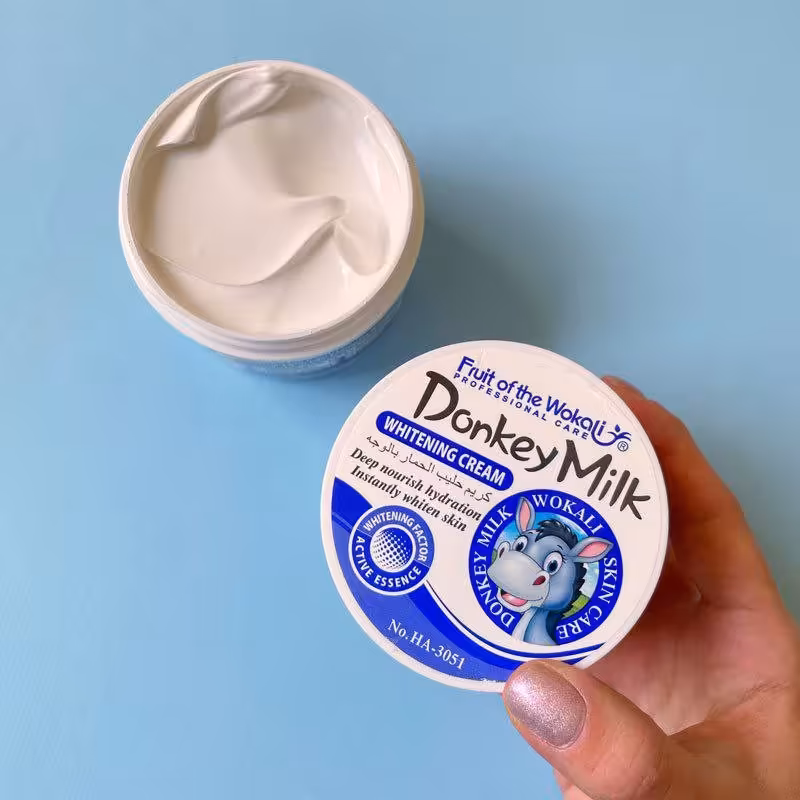 کرم سفید کننده و آبرسان شیر الاغ برند ووکالی | amazonchi