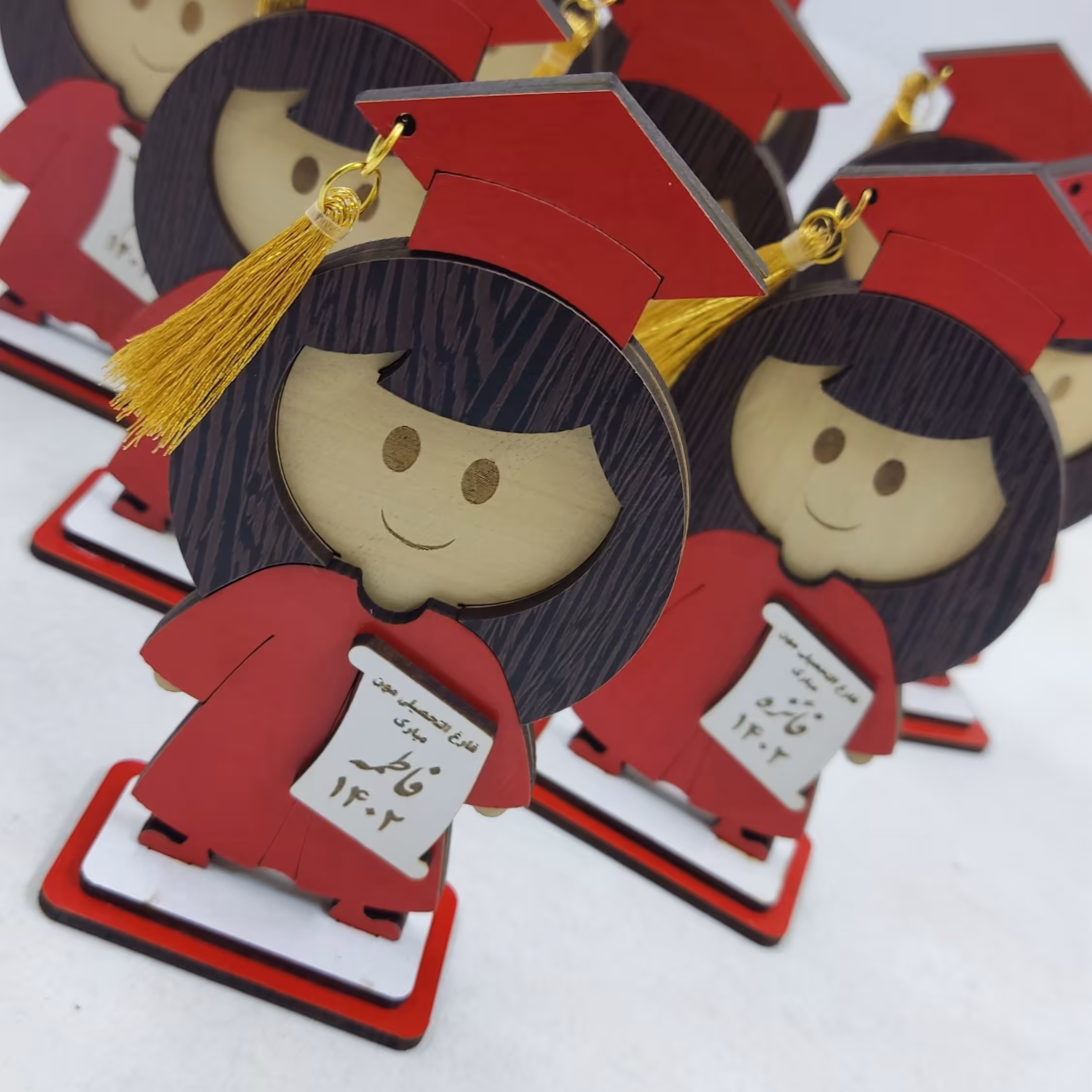 استند فارغ التحصیلی ،جشن تکلیف ، جشن الفبا،حکاکی اسم دانش آموز ،