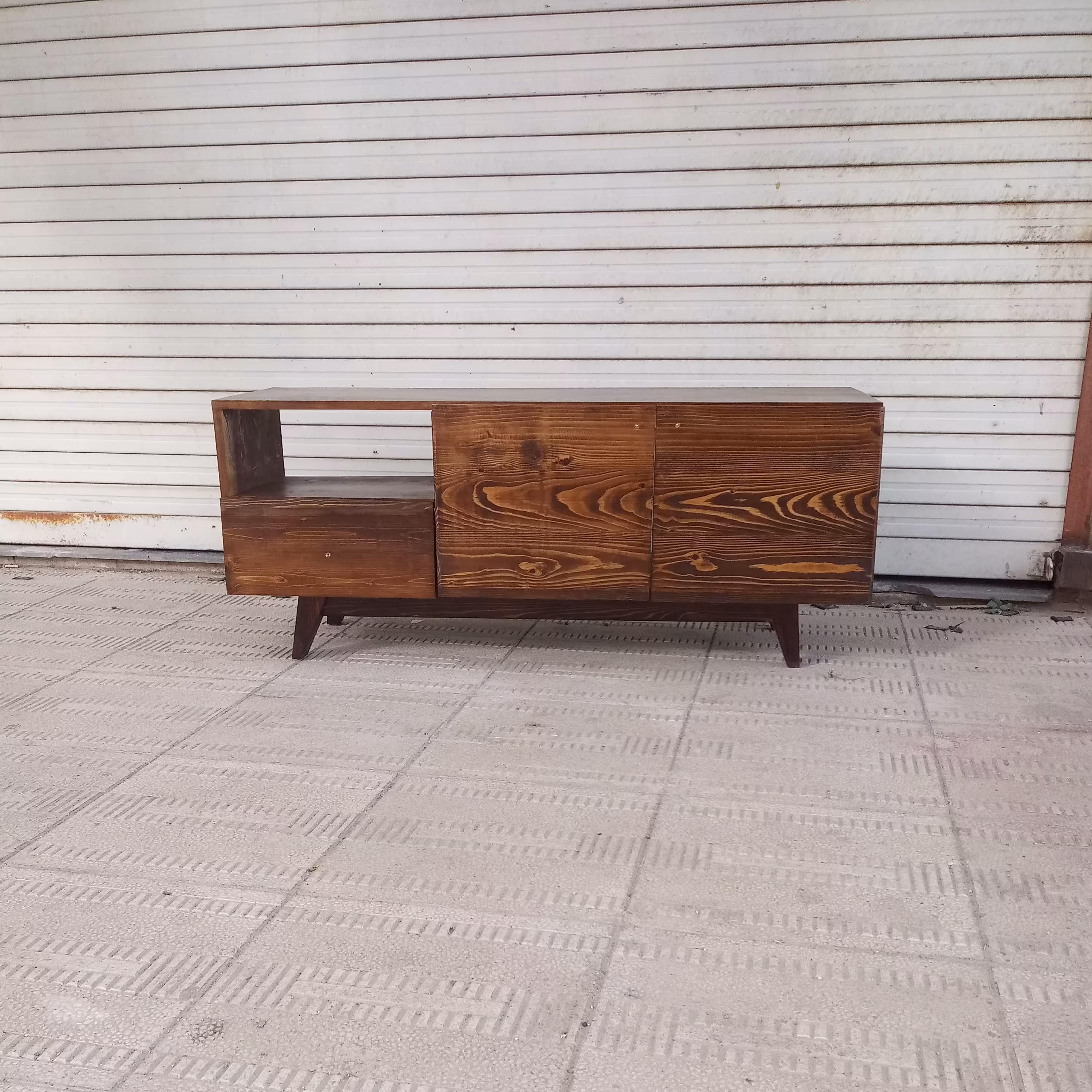 میز تلویزیون چوبی 