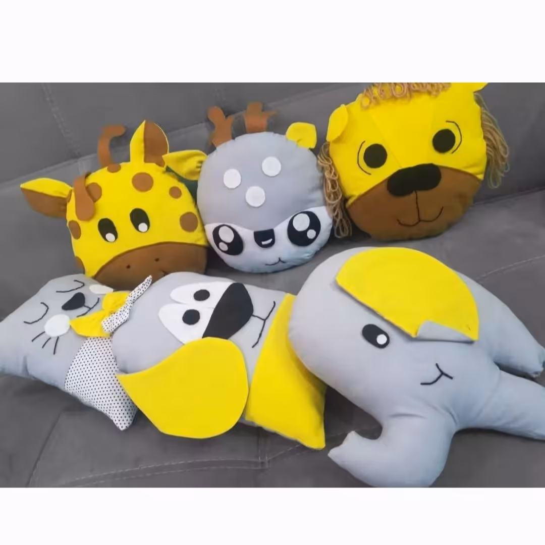 پک  کوسن عروسکی