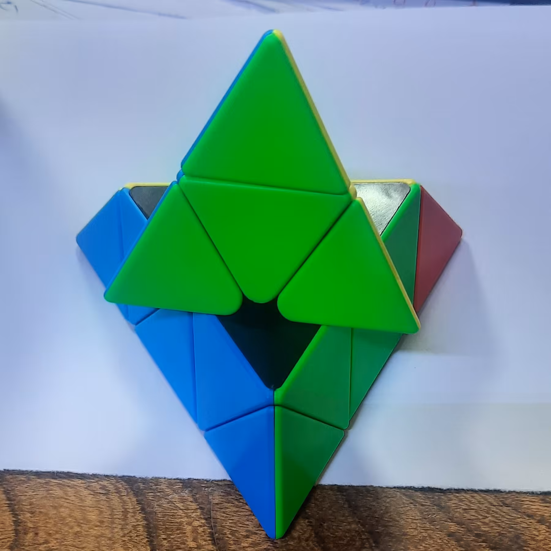 روبیک مثلثی مارک مویو خود رنگ جتس بسیار روان و عالی