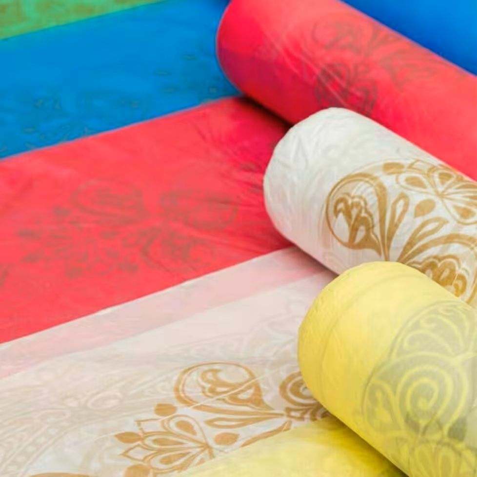 سفره مجلسی رنگی میلاد
ضخیم 10متری 
دارای رنگبندی متنوع و فانتزی
